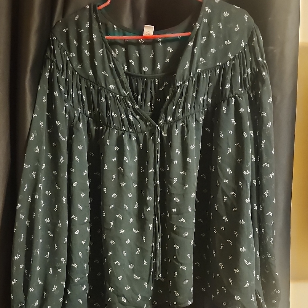 Old Navy Deep Green Floral Top